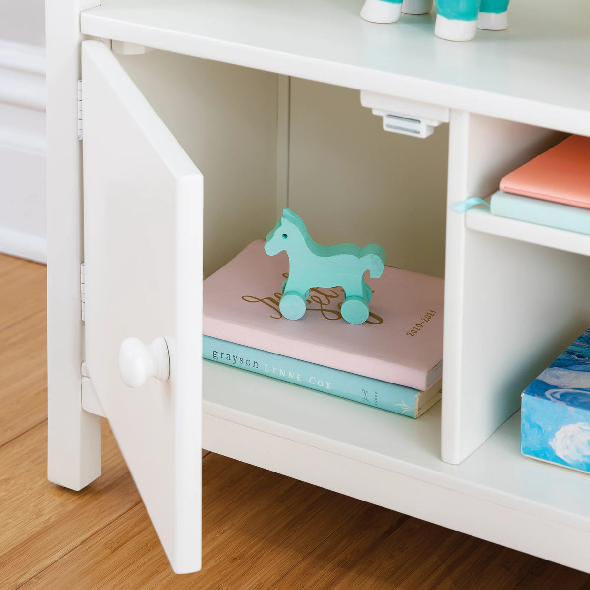 Creamy White Wooden Bookcase with Storage Compartments X284753