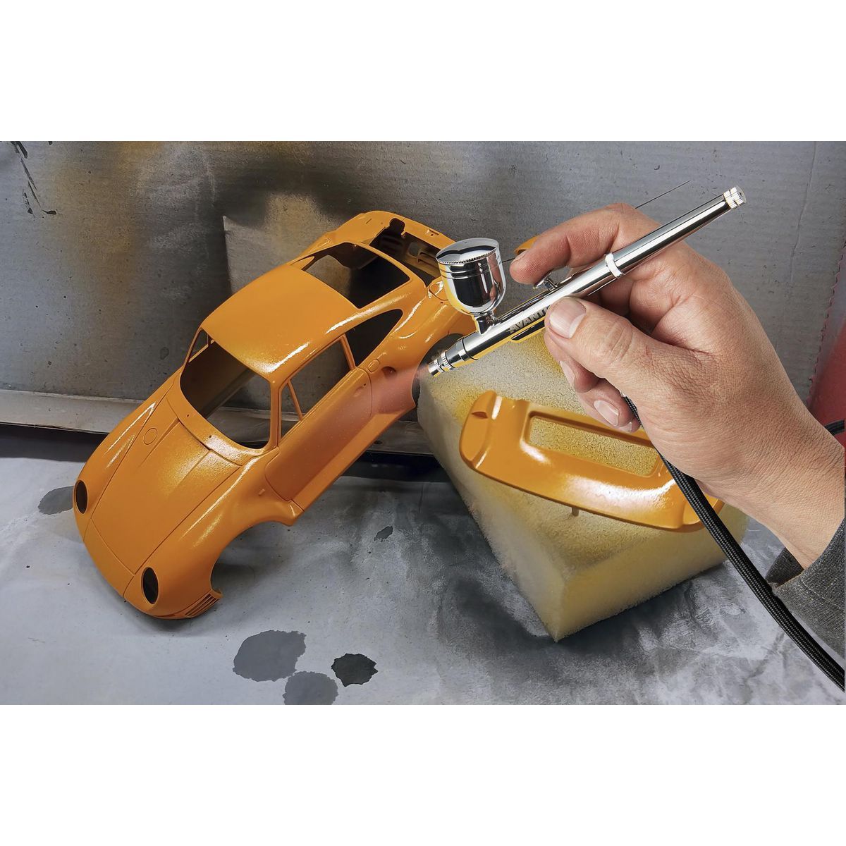 0.3mm Gravity-Feed Dual-Action Airbrush M5098