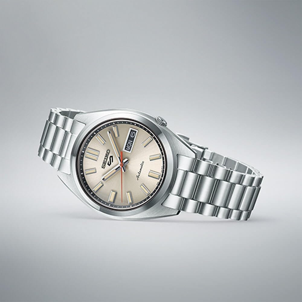 5 Sports Watch E74686