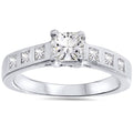 14K White Gold Diamond Ring T136