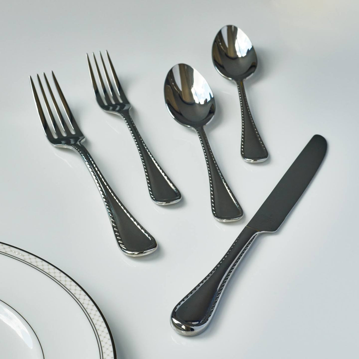 5-Piece Place Setting H674177